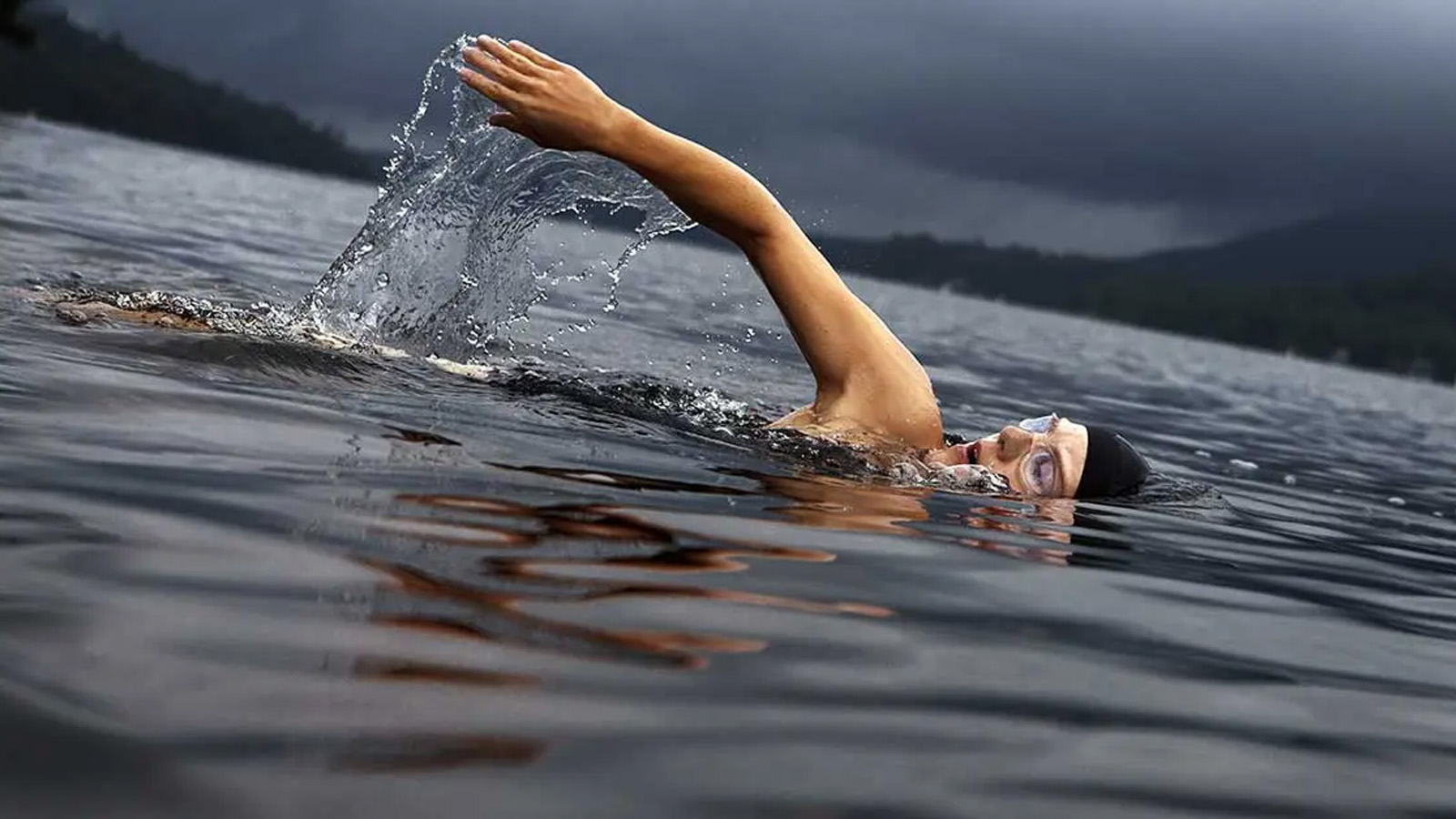Soğuk suda yüzmenin, menopoz ve regl üzerindeki etkileri ortaya çıktı