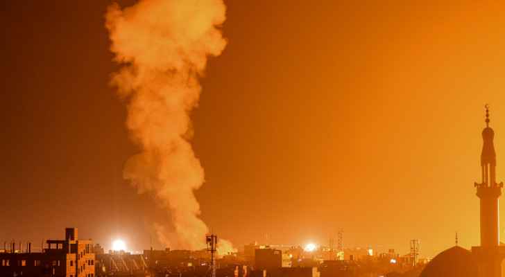 İsrail'den Refah'a hava saldırısı: En az 100 kişi öldü