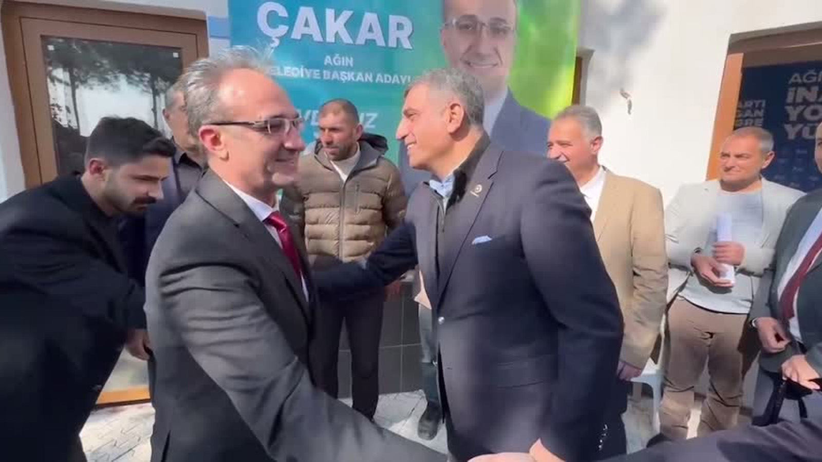 MHP'li Ağın Belediye Başkanı Ali Uslu, CHP'li Vekil Gürsel Erol'a dert yandı: Ağın ilçesi unutulmuş