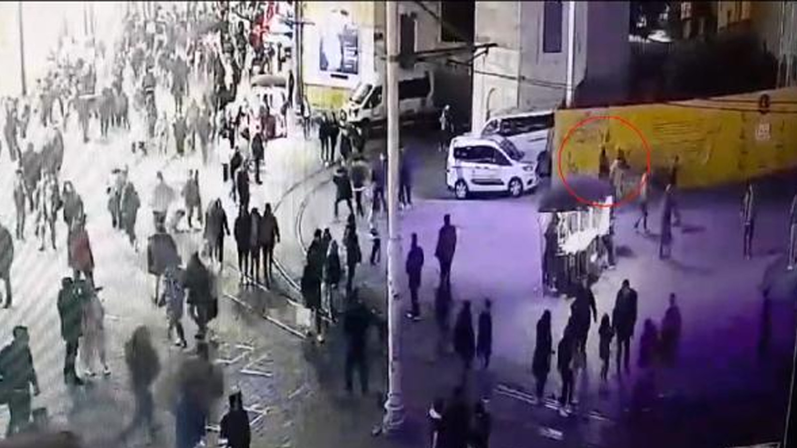Taksim Meydanı'nda husumetlisine benzettiği kişiyi vurdu