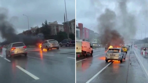 Çekmeköy'de seyir halinde alev alan araç, cayır cayır yandı