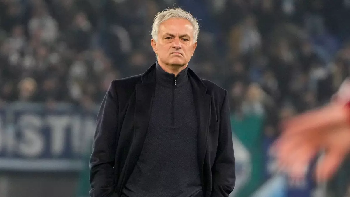 Jose Mourinho Roma'dan kovulmayı gururuna yediremedi