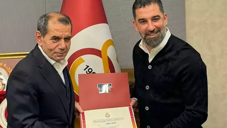 Arda Turan, Galatasaray Kulübü üyesi oldu: Bu gurur bana bir ömür boyu yeter