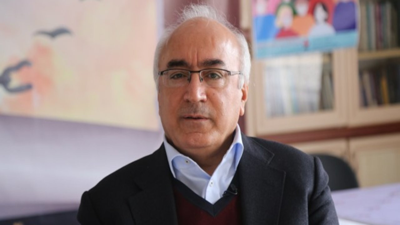 Öztürk Türkdoğan kimdir?