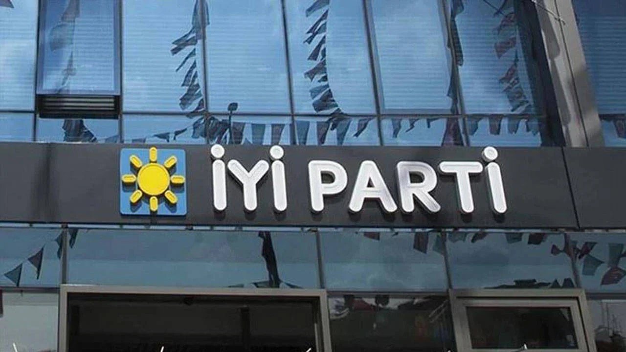 Esenyurt İYİ Parti Meclis Üyeleri istifa etti: İmamoğlu'nu destekleyecekler