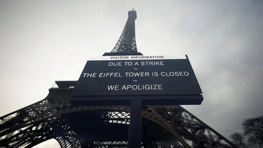 Eyfel Kulesi'nde 'grev' uyarısı: Üzgünüz, kapalıyız