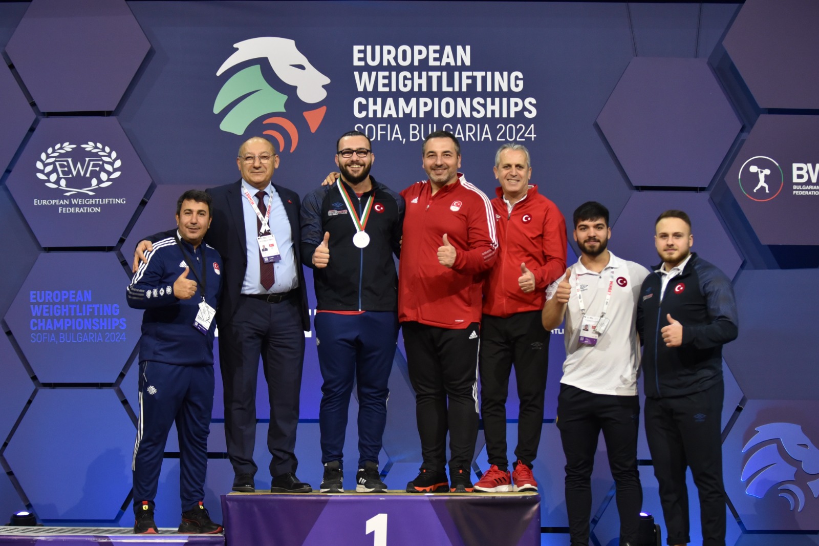 Avrupa Halter Şampiyonası'nda Onur Demirci'den gümüş madalya