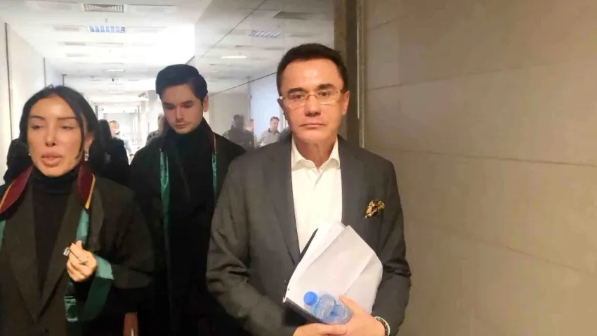 Ender Saraç, kendi oğluna cinsel istismardan yargılandığı davada ağladı: Hayatımı geri istiyorum