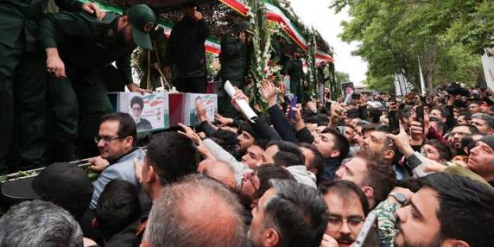 Helikopter kazasında hayatını kaybetmişti: İran Cumhurbaşkanı İbrahim Reisi’nin cenazesi Tahran’a getirildi