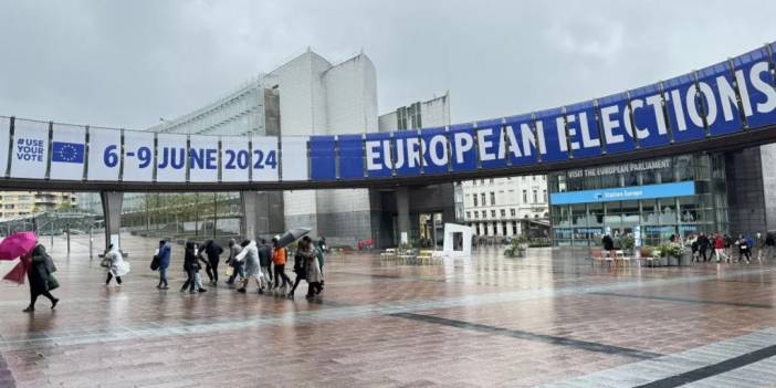 Avrupa'nın seçim gecesi kimler için zafere kimler için hezimete dönüştü?