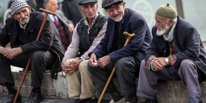 Milyonlarca emekliye 'sıfır' zam: Kök maaş düzenlemesi yapılacak mı?