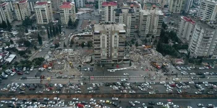 115 kişinin hayatını kaybettiği sitenin müteahhidi, depremzedeleri suçladı: Yapı denetime başvurmayanlar suçlu