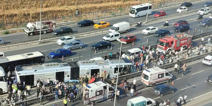 Sefaköy'de metrobüs kazası: 1 kişi hayatını kaybetti