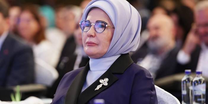 Emine Erdoğan'dan kadınlara 'normal doğum' çağrısı