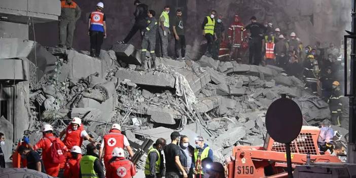 İsrail Beyrut'un merkezini bombaladı: Çok sayıda sivil kayıp var