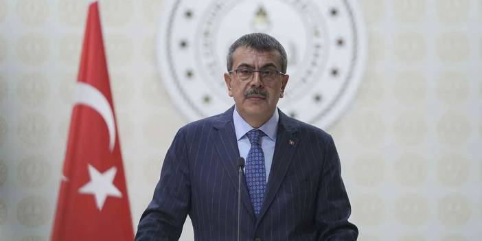 Sınav güvenliği soruldu, Milli Eğitim Bakanı Yusuf Tekin ağzını bozdu: "Geri zekalıya anlatır gibi..."