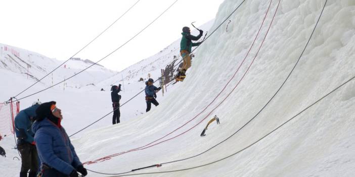 Erzurumlu dağcı Mustafa Tekin anısına buz tırmanışı etkinliği