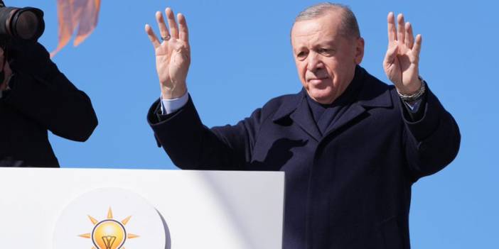 Erdoğan kongre salonuna CHP’ye gönderme yaparak girdi: ‘Şaibesiz şekilde bugüne geldik’