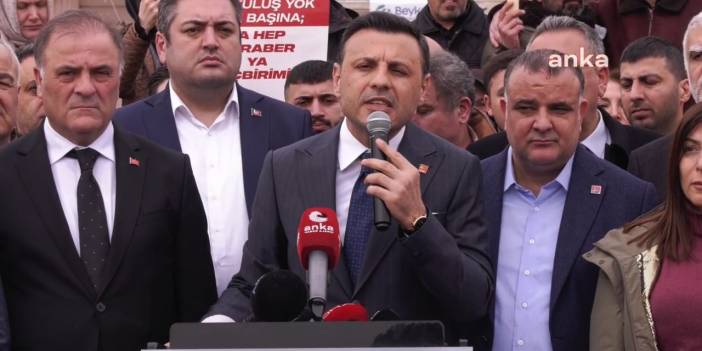 CHP'liler Beykoz Belediyesi önünde toplandı: 'Bir kişinin çizdiği sınırda oyun oynama dönemi bitti'