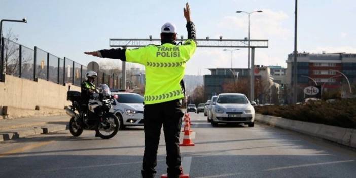 Trafikte tehlike saçan motosikletliye 24 bin liralık ceza