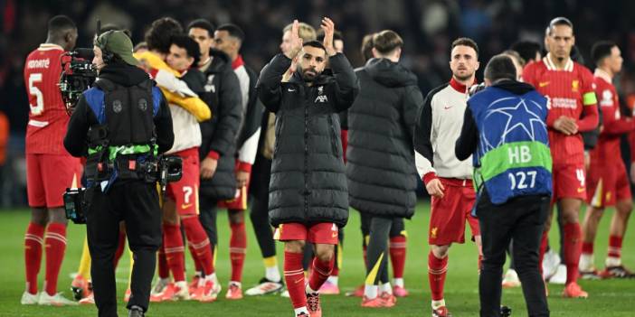 Liverpool, Premier Lig'in zirvesinde yalnız