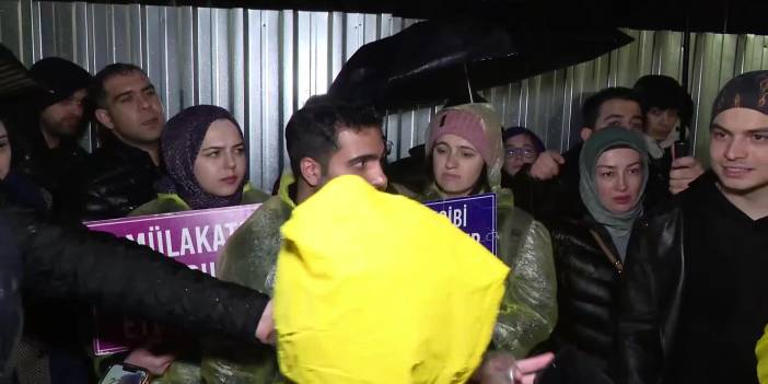 Mükalat mağduru öğretmenlerden Tanal'ın adalet nöbetine destek