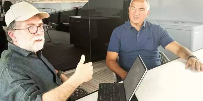 Ahmet Hakan, Bakan Ersoy'un yatına bindi Atina turunu yazdı: Koruma yok, masrafı cebinden verdi