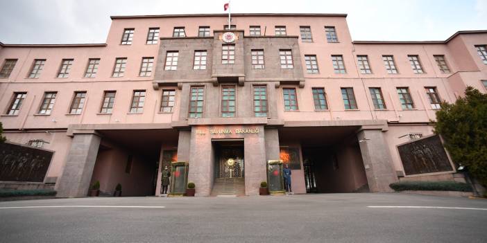 MSB: İskenderun'da iki asker sıcak ve aşırı sıvı kaybından şehit oldu