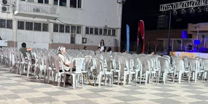 Aydın Büyükşehir Belediyesi’nin düzenliği konsere kimse gelmedi