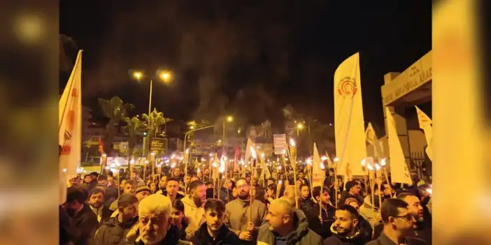 Valilik anmasına katılmayan depremzedeler: Sloganlarla yürüyüş düzenlendi