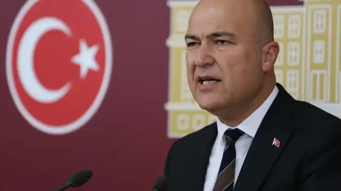 İzmir Marşlı AK Parti paylaşımına ateş püskürdü: Utanmadınız mı?