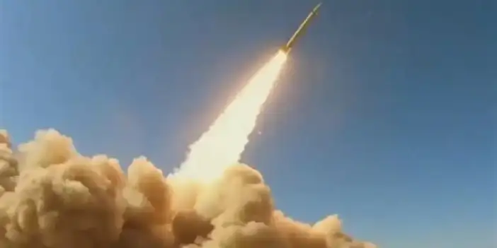 İran’da sivil yerleşimler hedef alındı: 12 kişi hayatını kaybetti