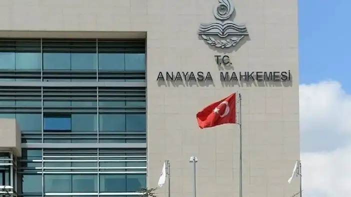 AYM'den nafaka kararı: Düzenleme iptal edildi!
