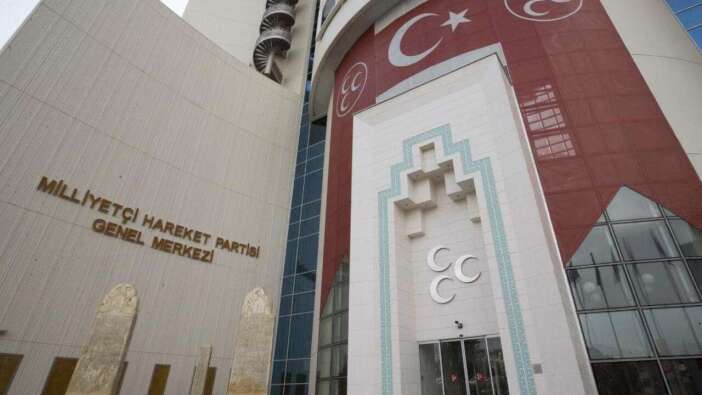 MHP İstanbul il ve ilçe teşkilatları feshedildi