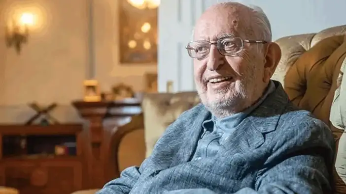 Hüsamettin Cindoruk kimdir?