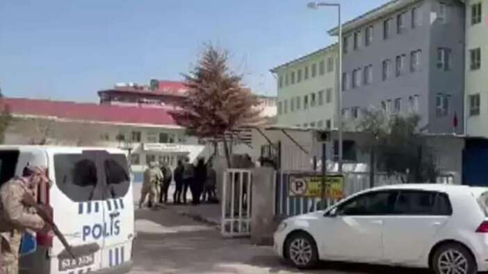 Şanlıurfa’daki lisede silahlı saldırı