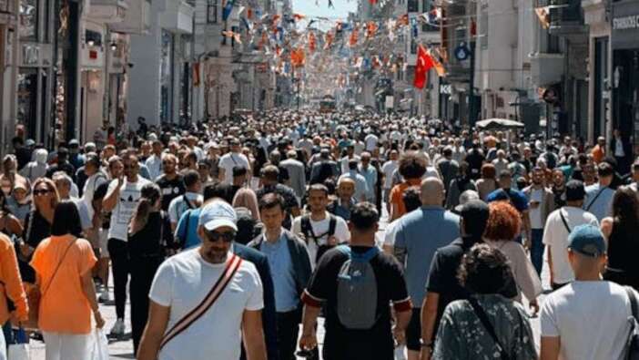 Gündemar araştırması: Halk, TSK ve Emniyet dışındaki kurumlara güvenmiyor