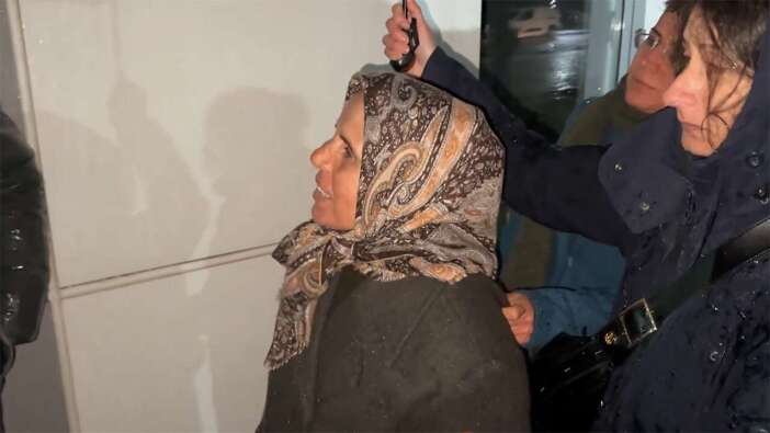 Gülistan Doku'nun annesinden eski valiye tepki: Hiç mi utanmadın, Allah'tan da mı korkmadın!