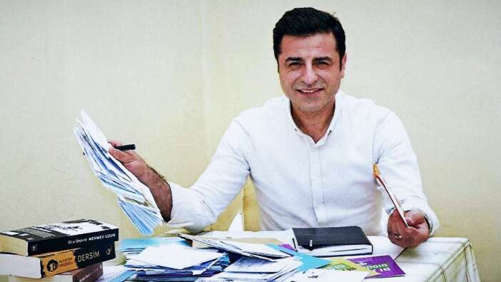Erdoğan'ın eski hukuk danışmanı cevapladı: Demirtaş çerçeve yasadan faydalanıyor mu?