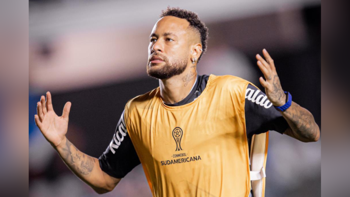 Neymar çılgına döndü: Hakem hatasıyla oyundan çıktı