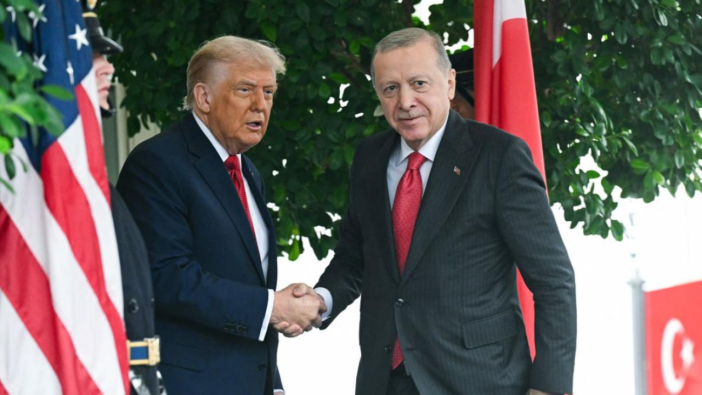 Erdoğan ve Trump telefonda görüştü: Suriye ve ikili ilişkiler ele alındı