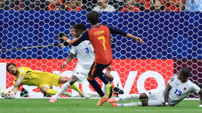 Dünya Kupası’nda ilk golsüz eşitlik: İspanya, Yeşil Burun Adaları duvarına çarptı!