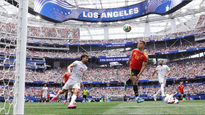 İranlı futbolcular soyunma odasına not bırakıp stattan ayrıldı
