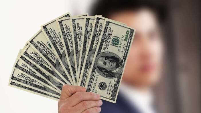 Dövizde neler oluyor: Dolar yükseldi, euro geriledi