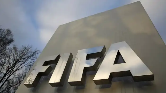 Türkiye'de kulüpler batıyor: FIFA'nın transfer yasağı haritası çıktı!
