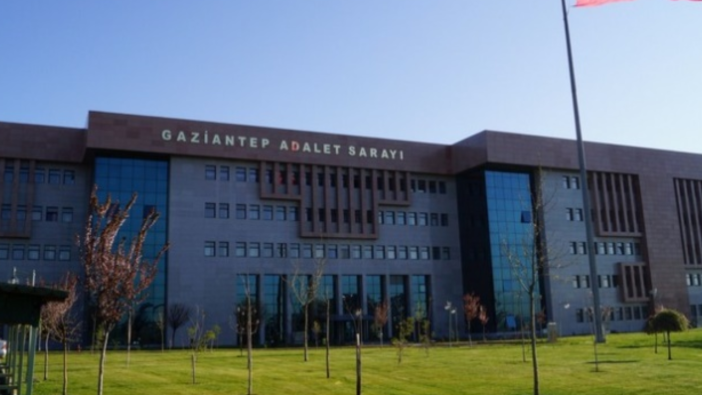 Adliyede 'rüşvetle tahliye' skandalı: 2 hakim ve bir savcı görevden uzaklaştırıldı