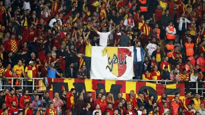 İzmir'in ünlü taraftar gruplarına operasyon: 28 kişi gözaltına alındı