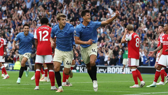 Arsenal'e Brighton sürprizi