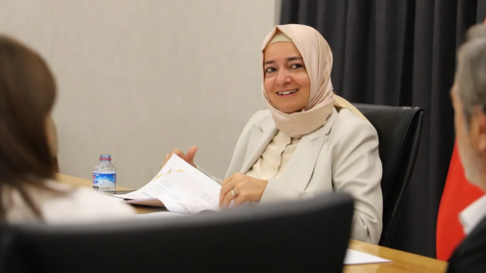 776 günde 60 özel kalem değiştirdi: Fatma Betül Sayan Kaya hakkında 'istisnai memuriyet' skandalı!