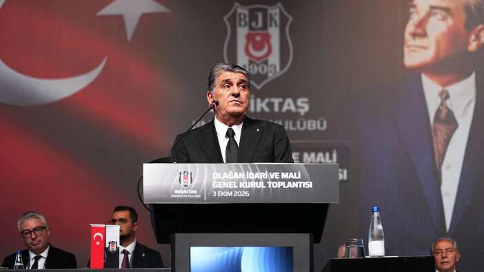 Beşiktaş'ta Serdal Adalı yönetimi ibra edildi